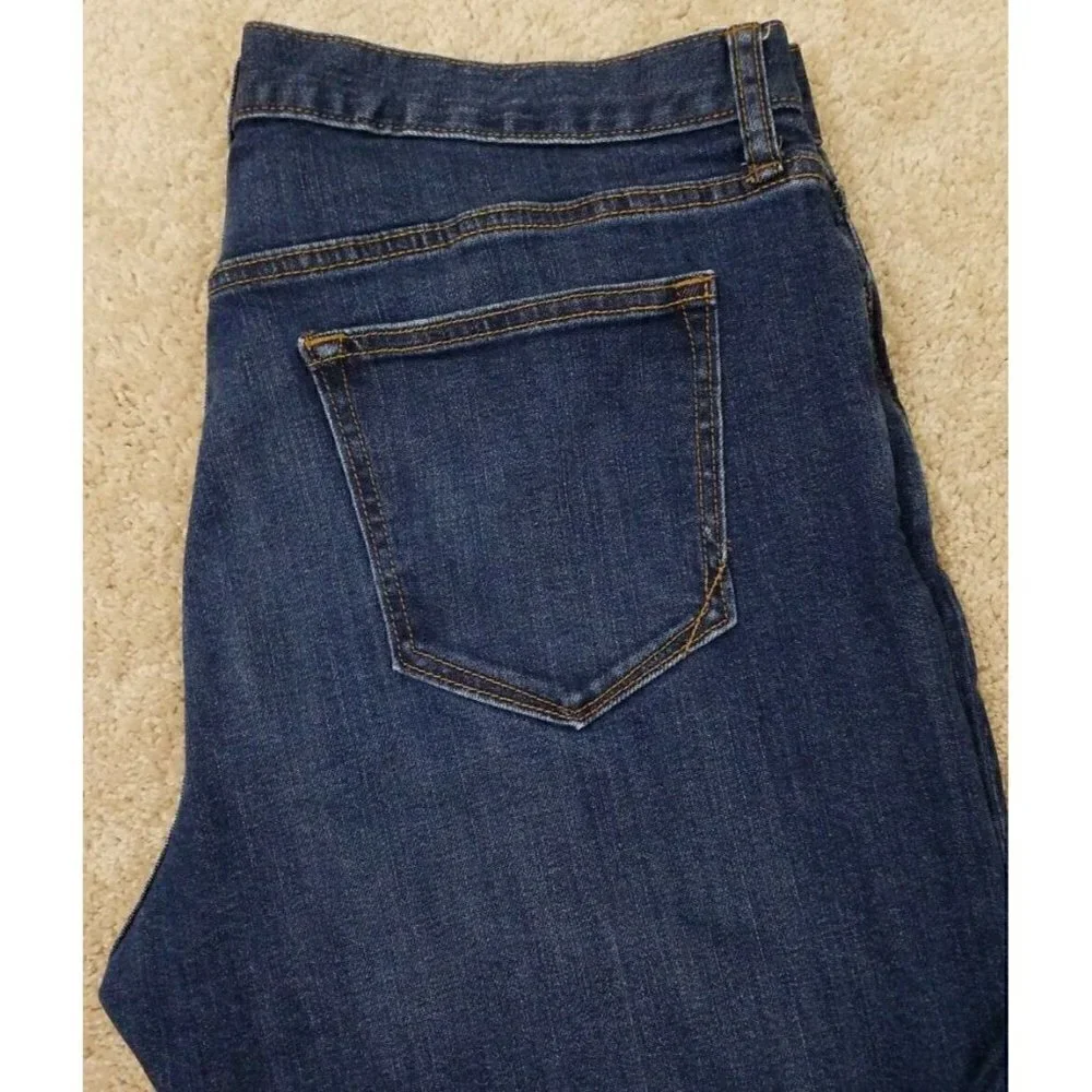 BANANA REPUBLIC ~Men's Size 36×34~Blue Denim Straight Fit Jeans.
